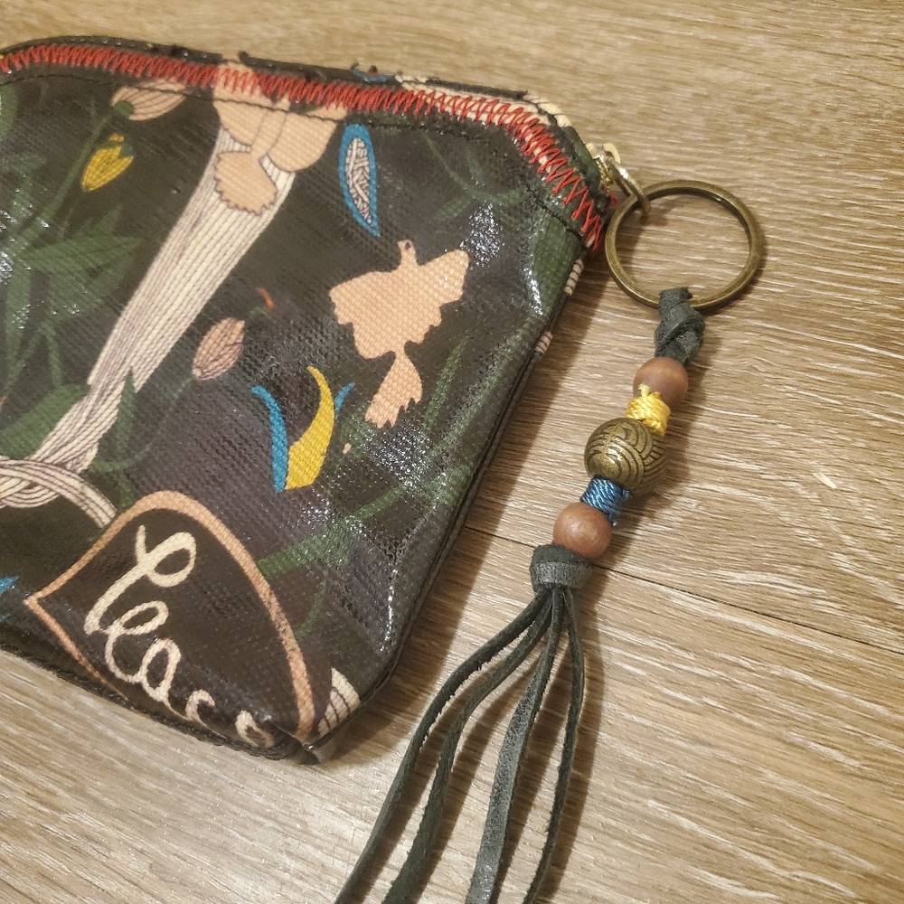 🔥THE SAK | SAKROOTS Peace Doves Coated Canvas Travel Cosmetic Pouch | Wristlet - Picture 3 of 8